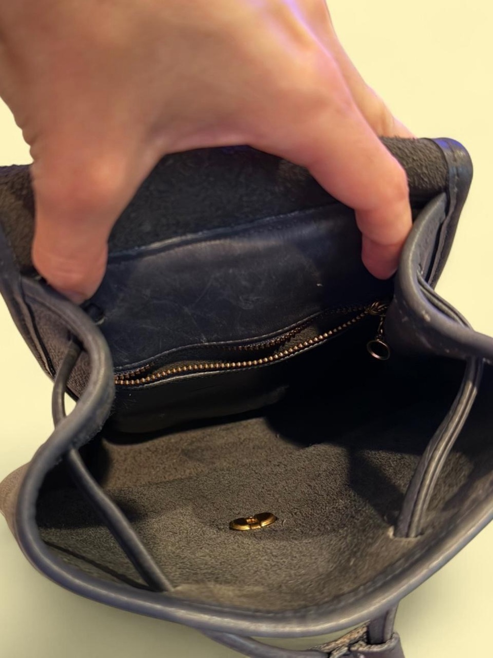 Vintage COACH 9960 Daypack Navy Leather Drawstring Mini Backpack Y2K - Picture 4 of 7